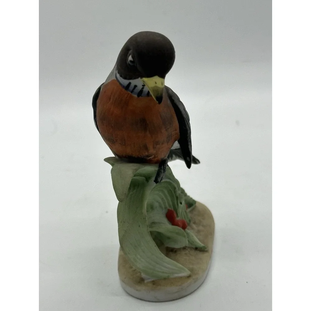VINTAGE LEFTON CHINA RED ROBIN BIRD FIGURINE #KW464 HAND PAINTED